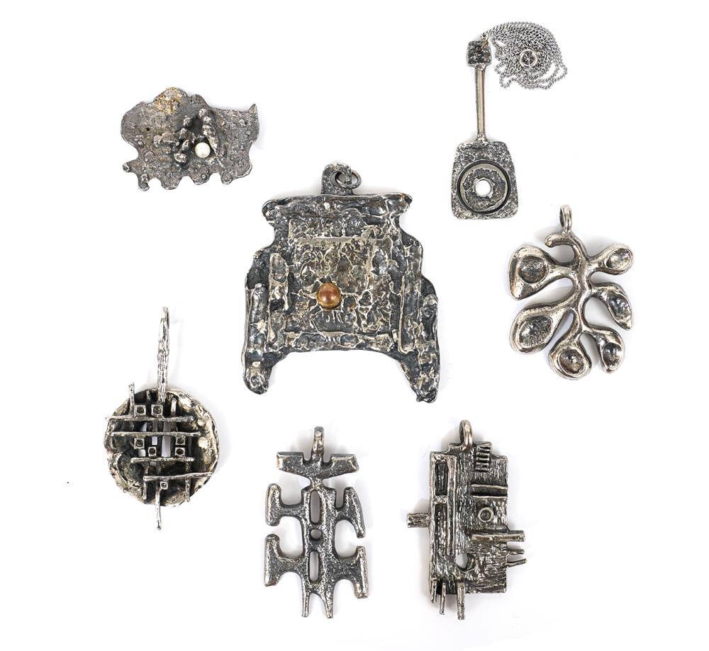 7 PC ROBERT LARIN PINS &