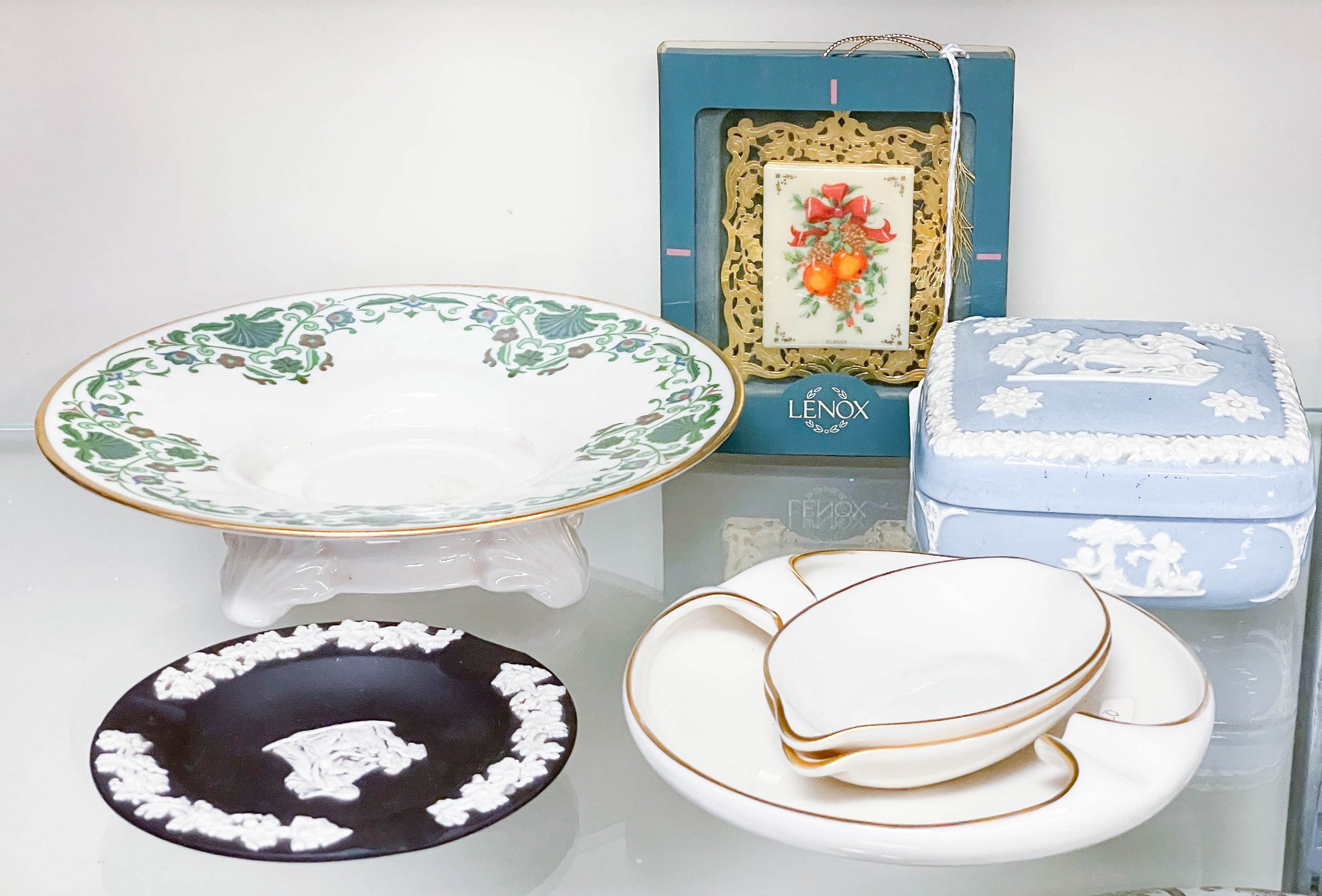 (7) Pcs porcelain, c/o Wedgwood