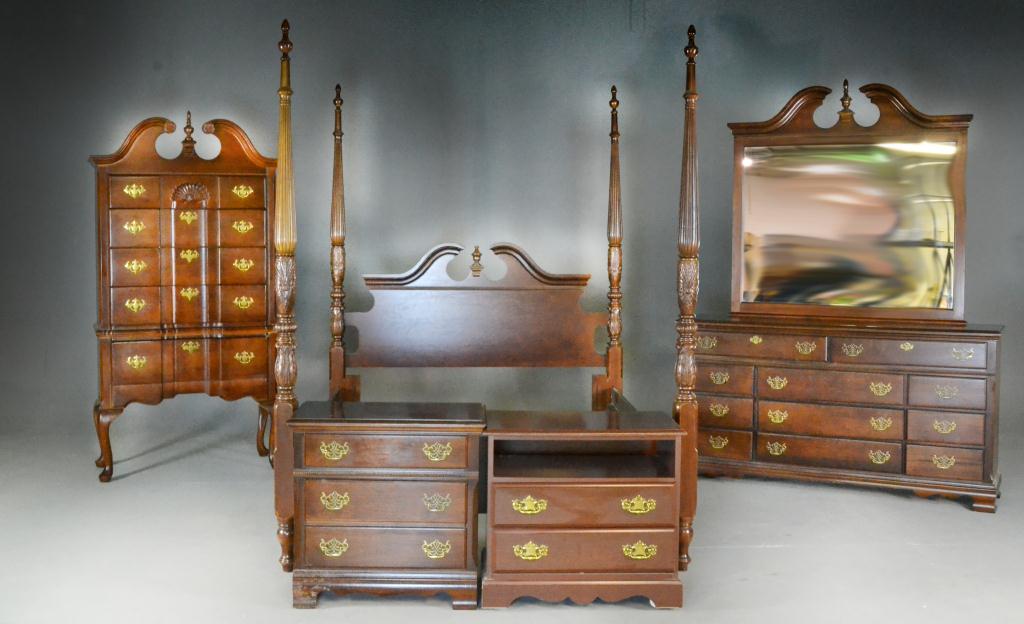 (7) Piece Chippedale-Style Mahogany