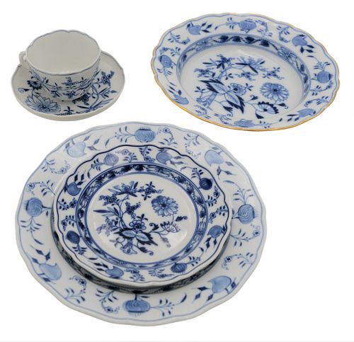 71 PIECES OF MEISSEN BLUE ONION