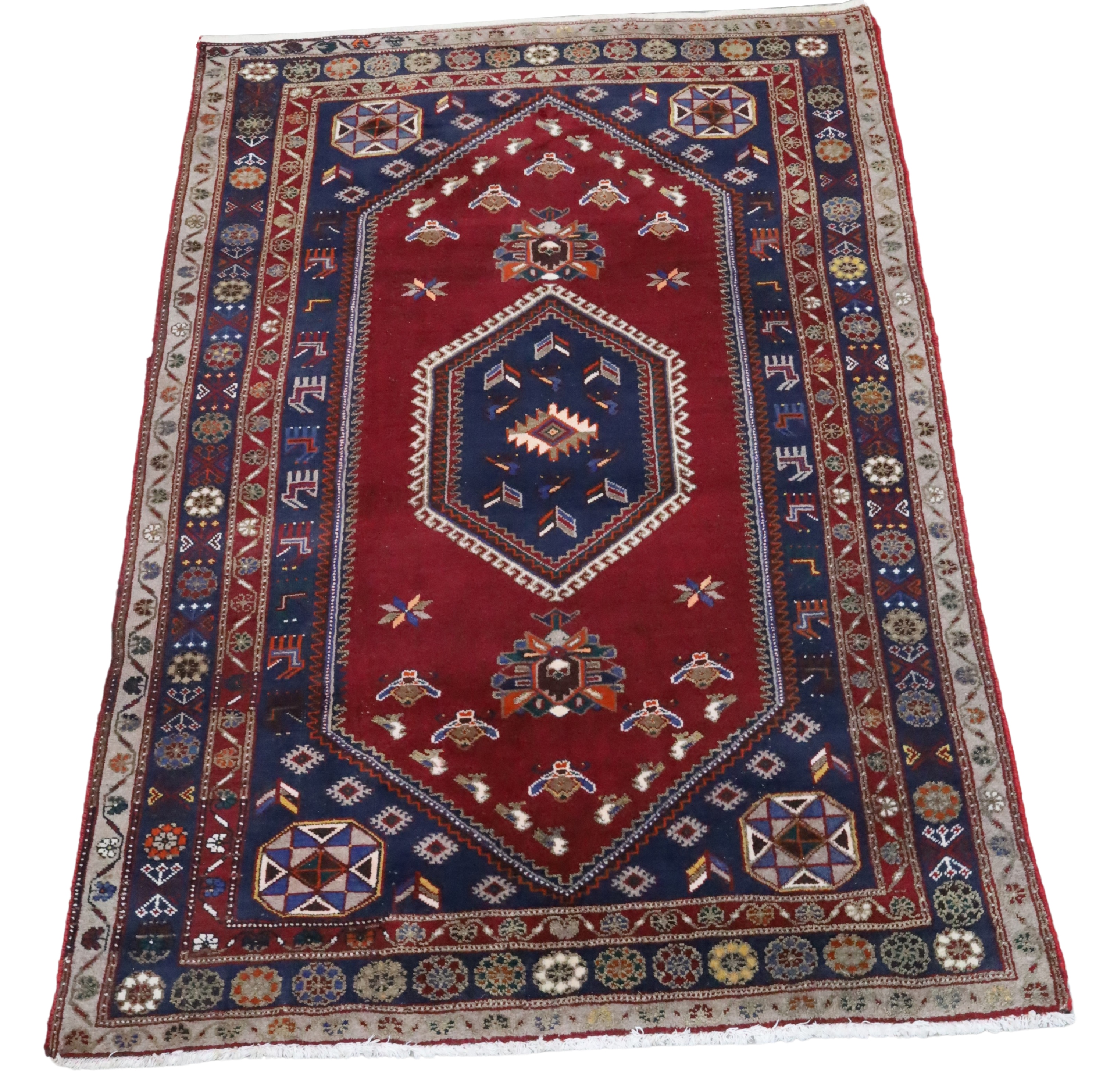 7'10" X 5'5" ORIENTAL RUG 7'10" x