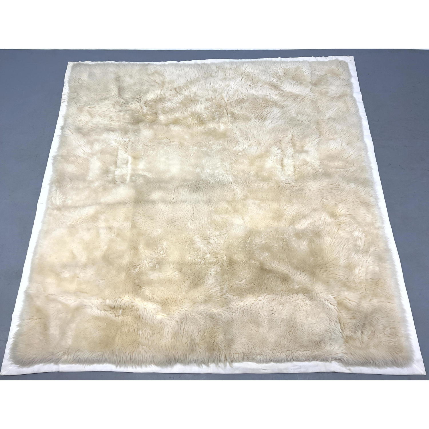 7'11" x 7'9" Sheepskin Carpet