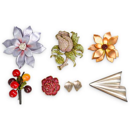 (7PC) DESIGNER BROOCHESDESCRIPTION: