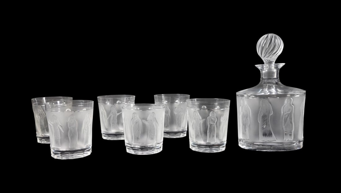 7PCS LALIQUE FEMMES ANTIQUES