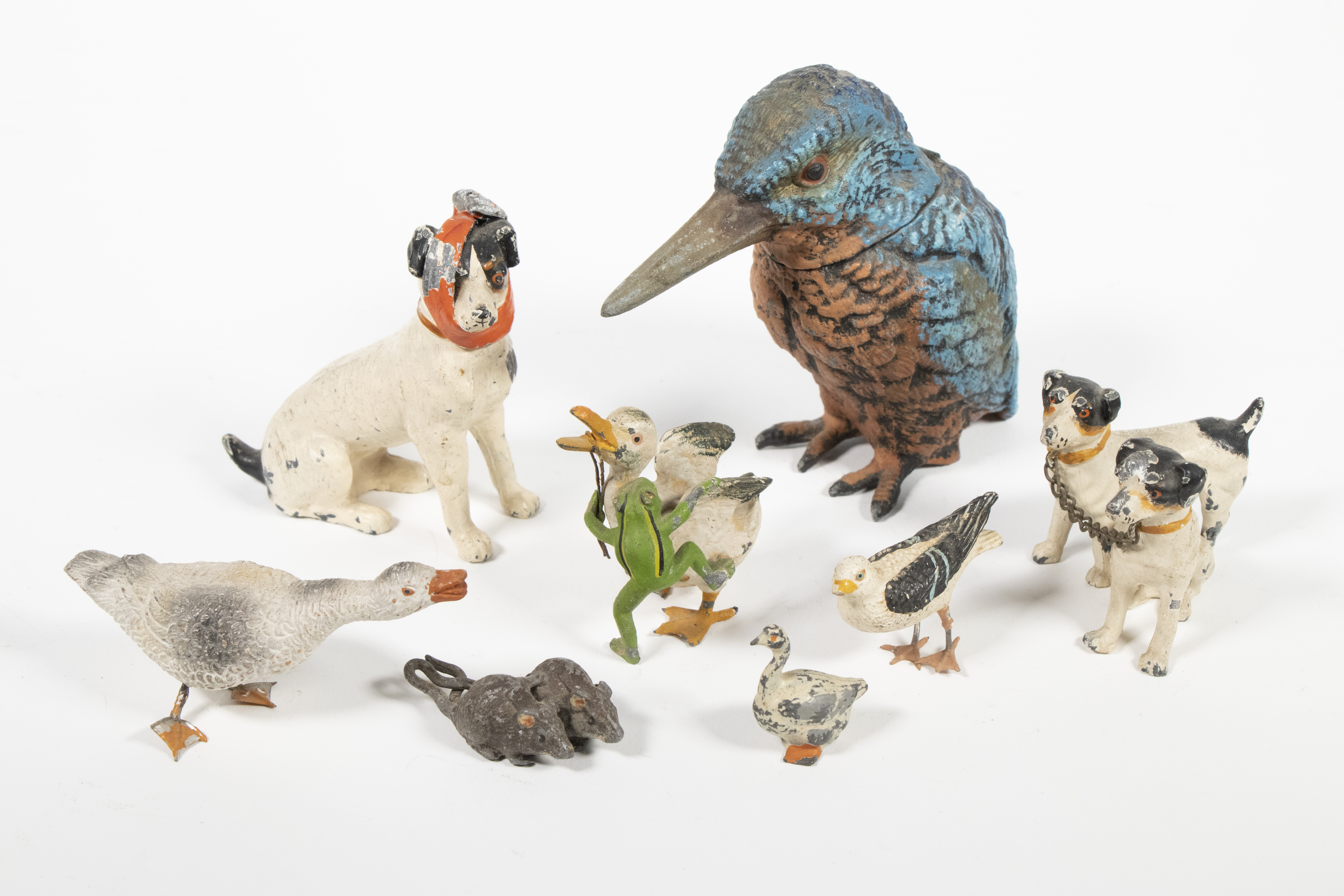 (8) ANIMAL FIGURES Lot of (8)