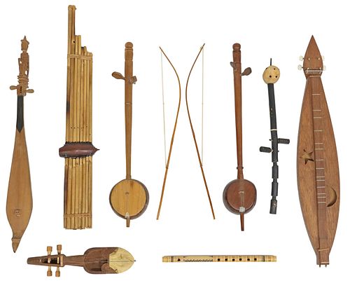 (8) COLLECTION OF FOLK ART CARVED