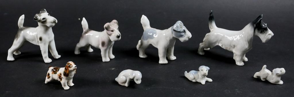 8 GERMAN PORCELAIN DOGS8 German