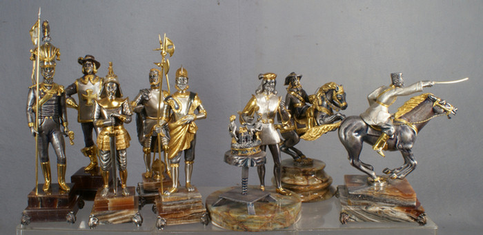 8 LE silver and gold tone metal