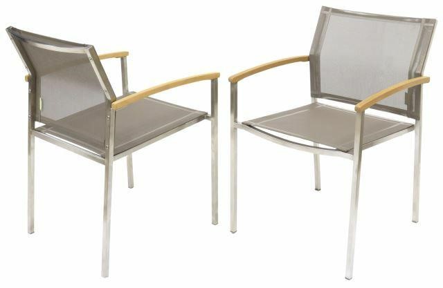 (8) MAMAGREEN OUTDOOR PATIO