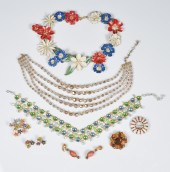 (8) Pc Costume jewelry group t