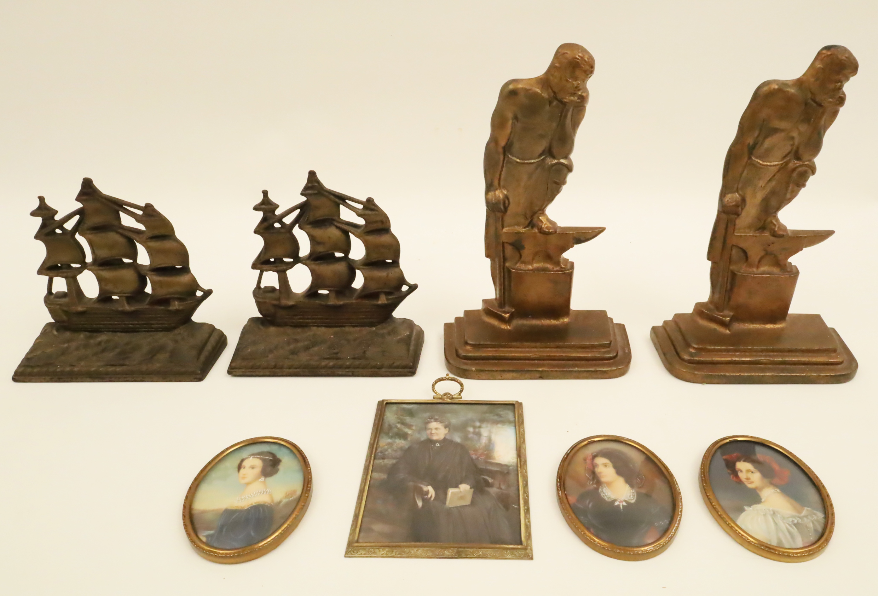 8 PC. MISC. LOT OF DECORATIVE ITEMS