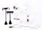 (8) Pc onyx and sterling jewel