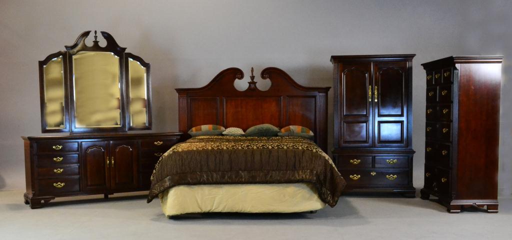 (8) Pcs. Thomasville Chippendale