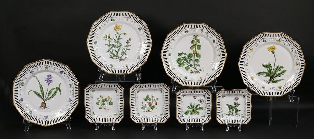 8 PIECES FLORA DANICA STYLE