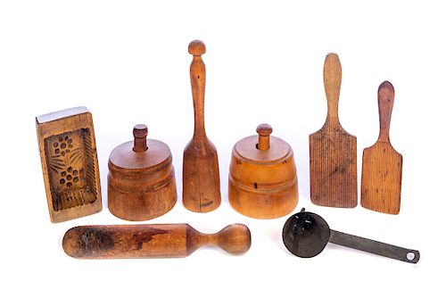8 PRIMITIVE WOODEN KITCHEN ITEMS