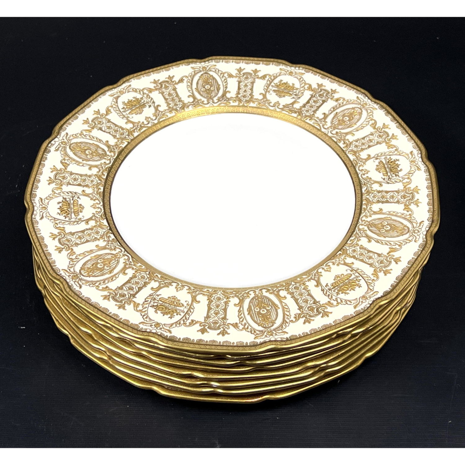 8 Royal Doulton Dinner Plates 