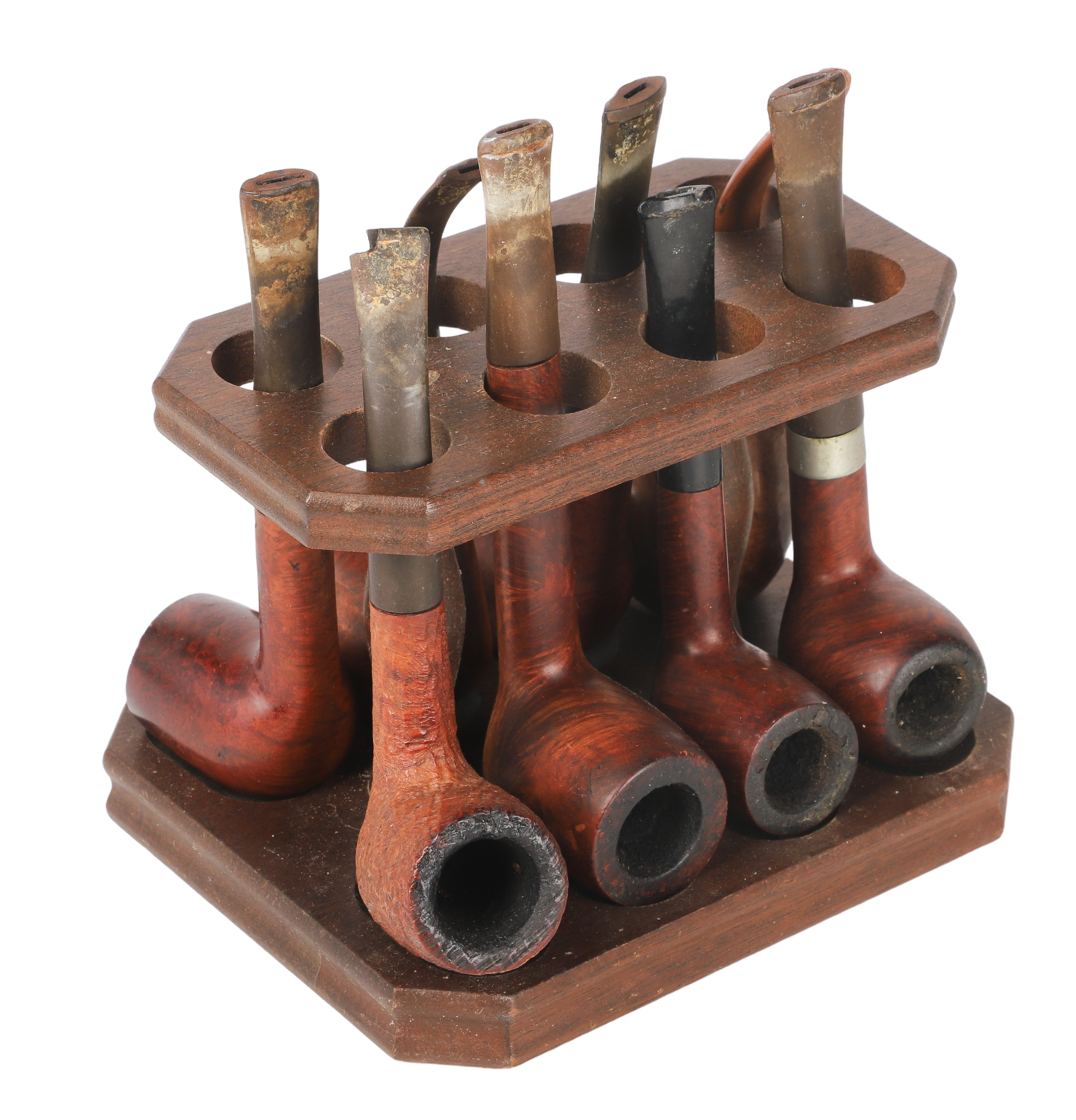 (8) Smoking tobacco pipes,