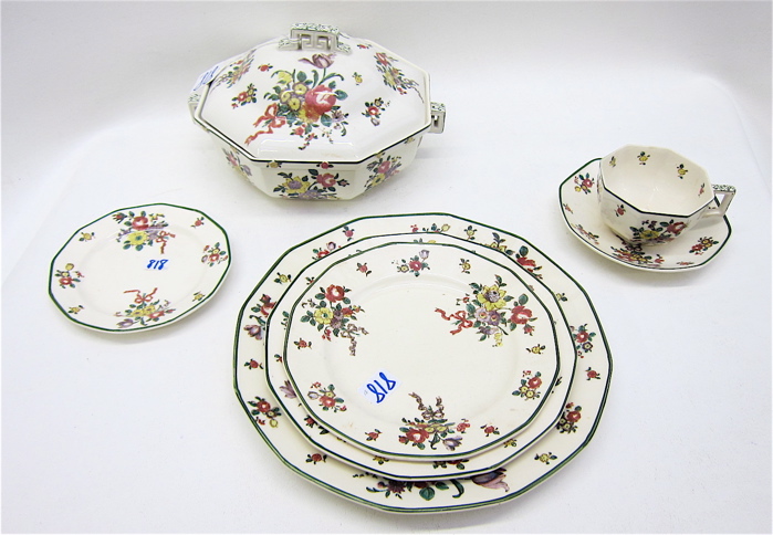 80 PIECE ROYAL DOULTON CHINA SET in