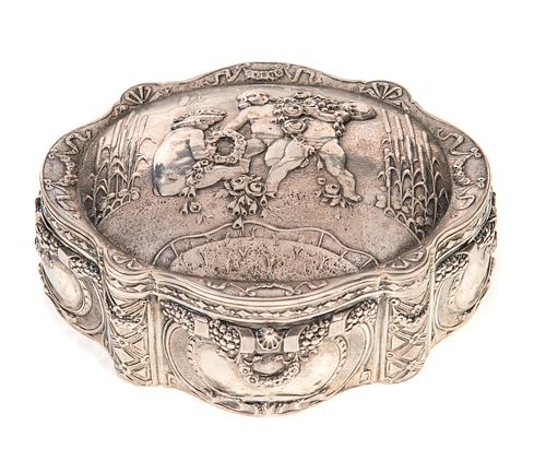 .800 SILVER LARGE DRESSER BOX