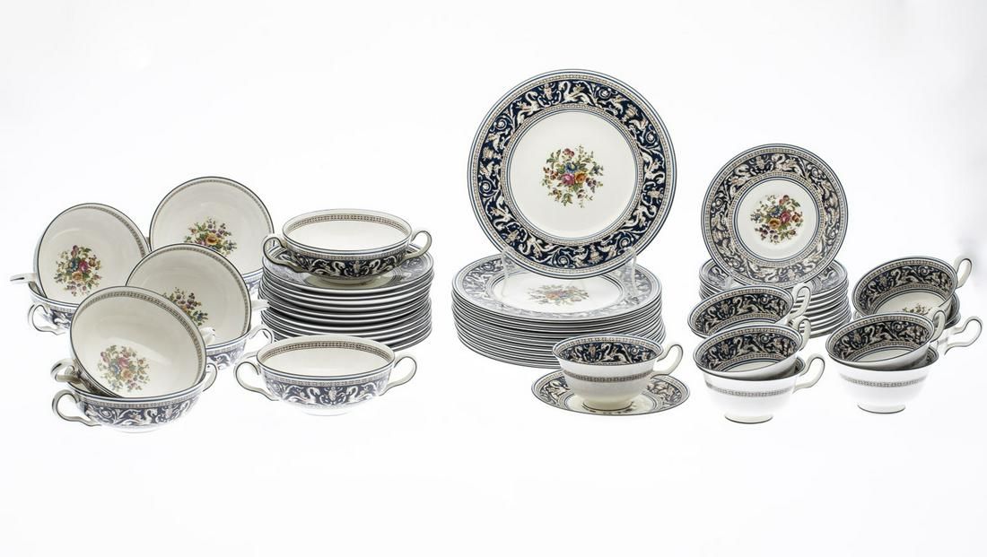 81 PIECE WEDGWOOD AMPHORA DINNER