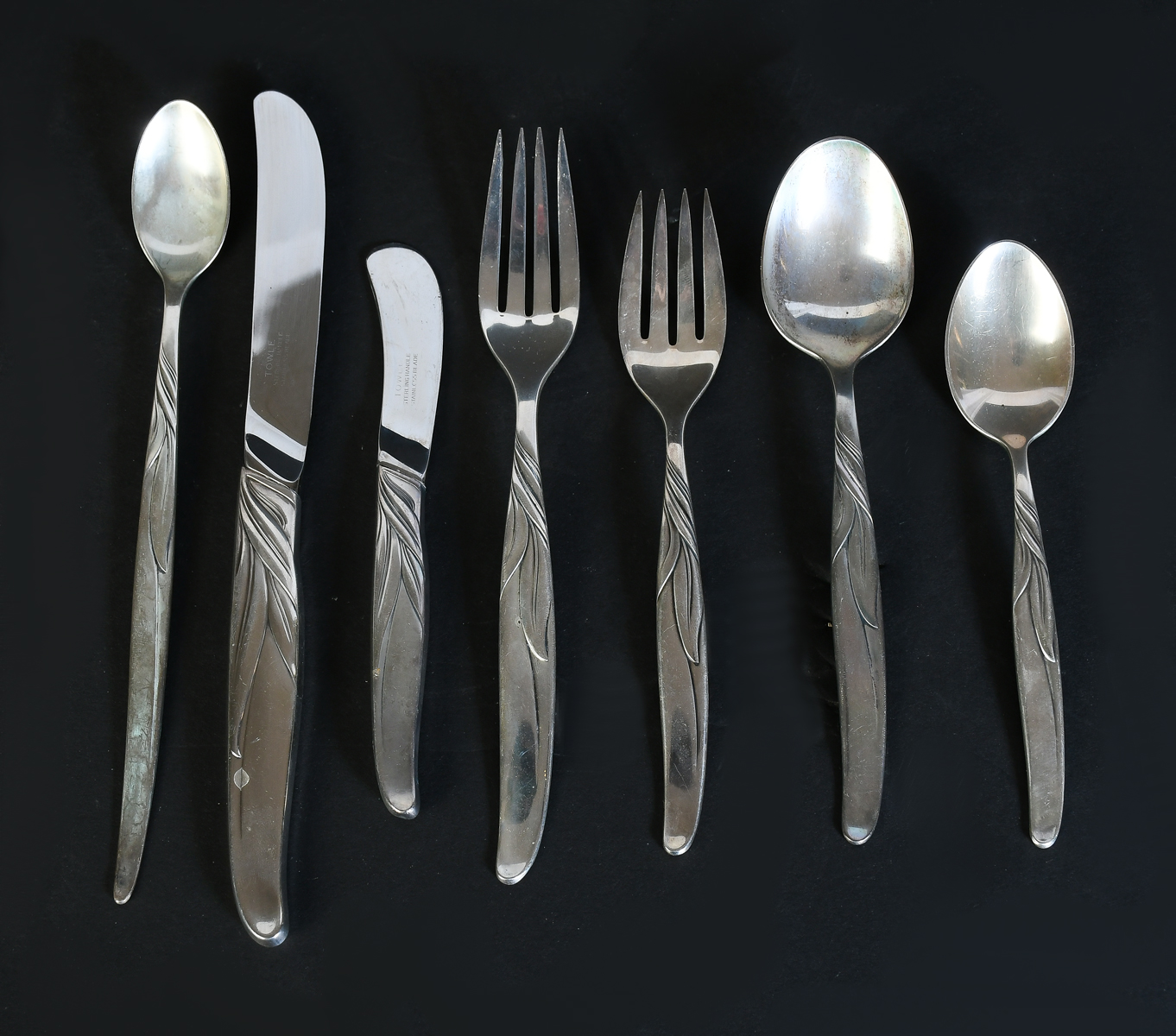 86 PC. TOWLE ''SOUTHWIND'' STERLING