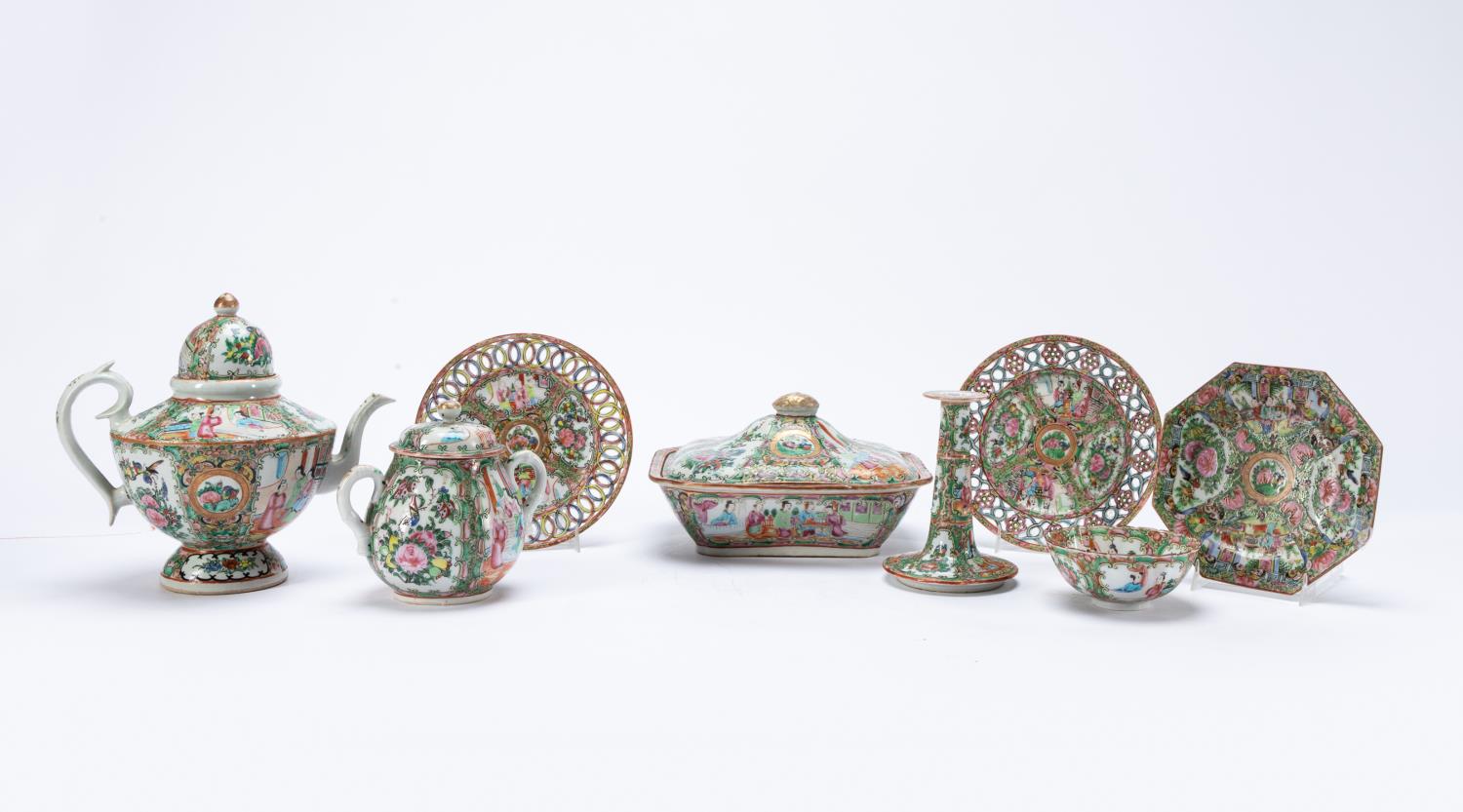 8PC CHINESE ROSE MEDALLION