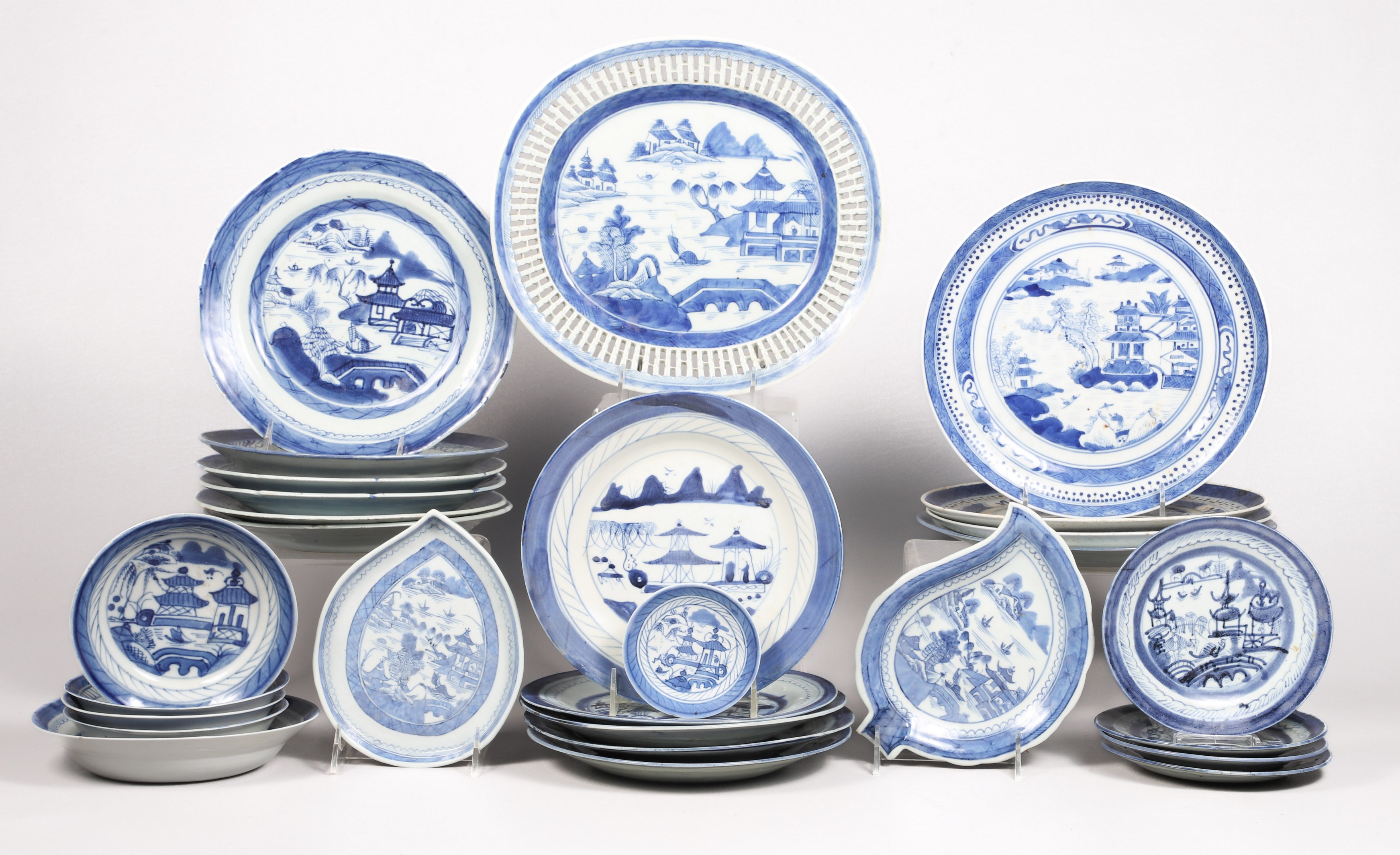 (9) bowls (largest 7-1/2" dia x
