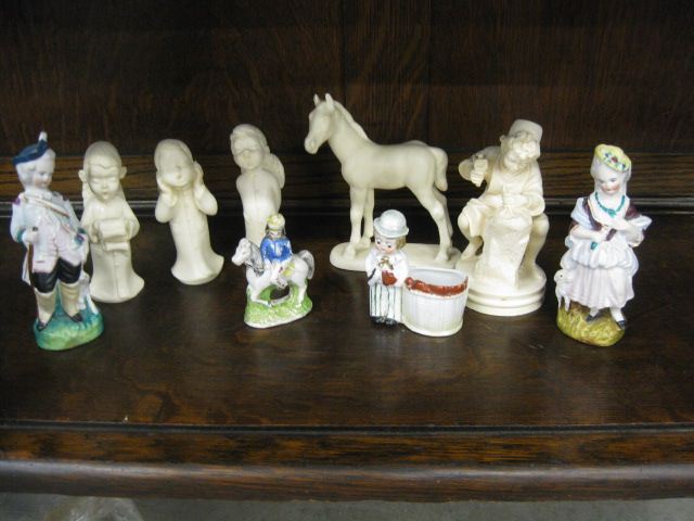 9 Figurines includes Victorian