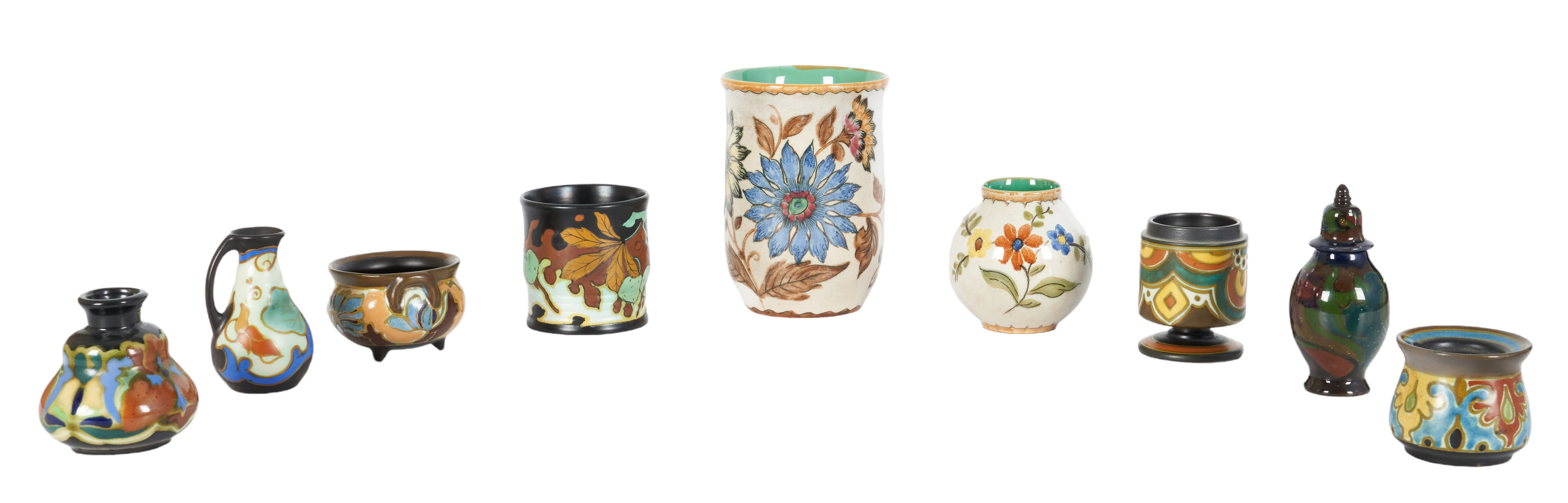 (9) Gouda and style pottery