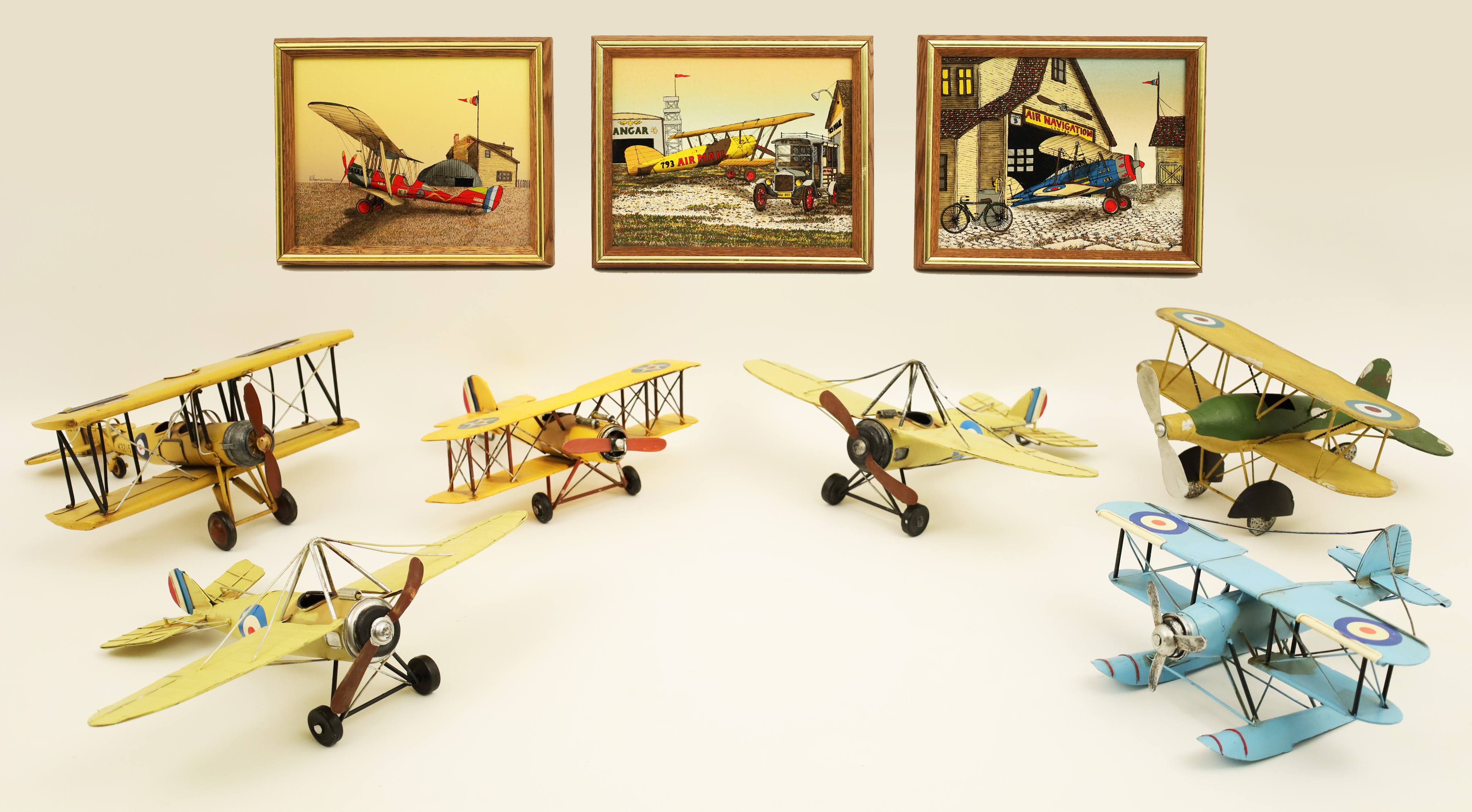 9 PC AVIATION COLLECTION A group of