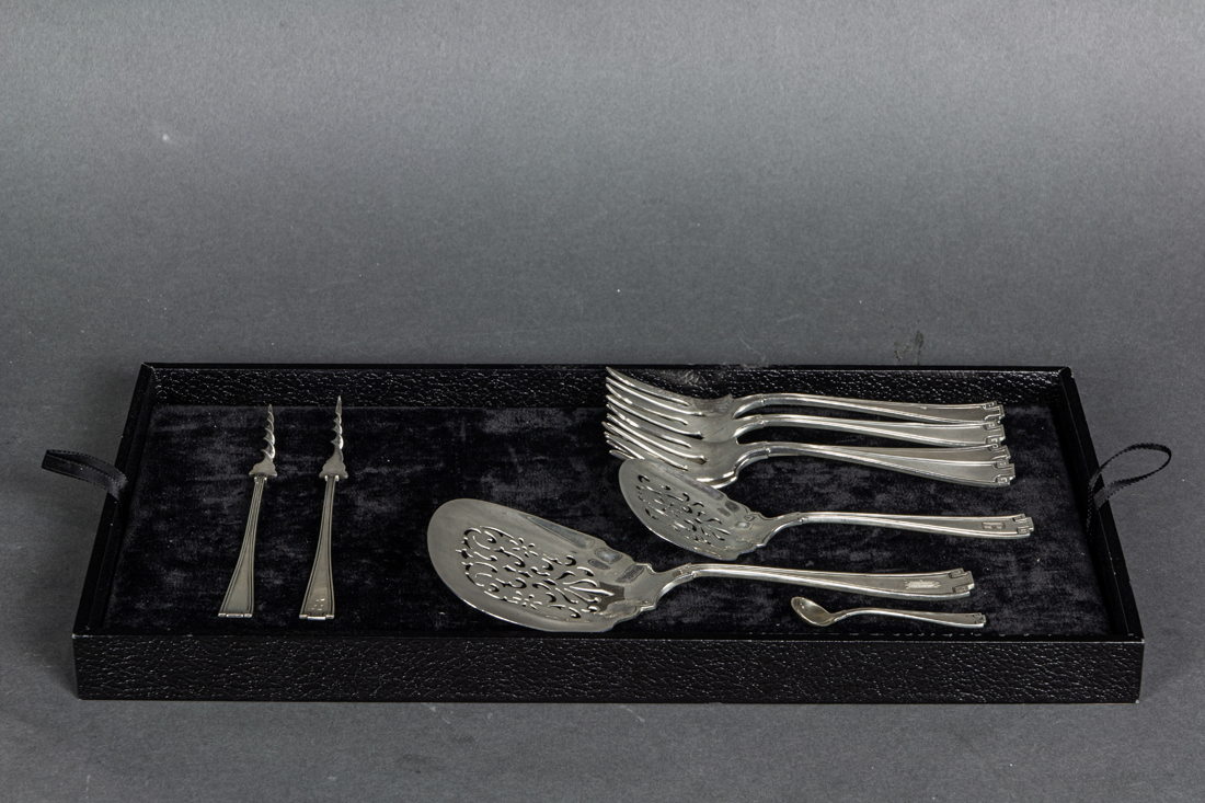 (9 PC) GORHAM ETRUSCAN PATTERN