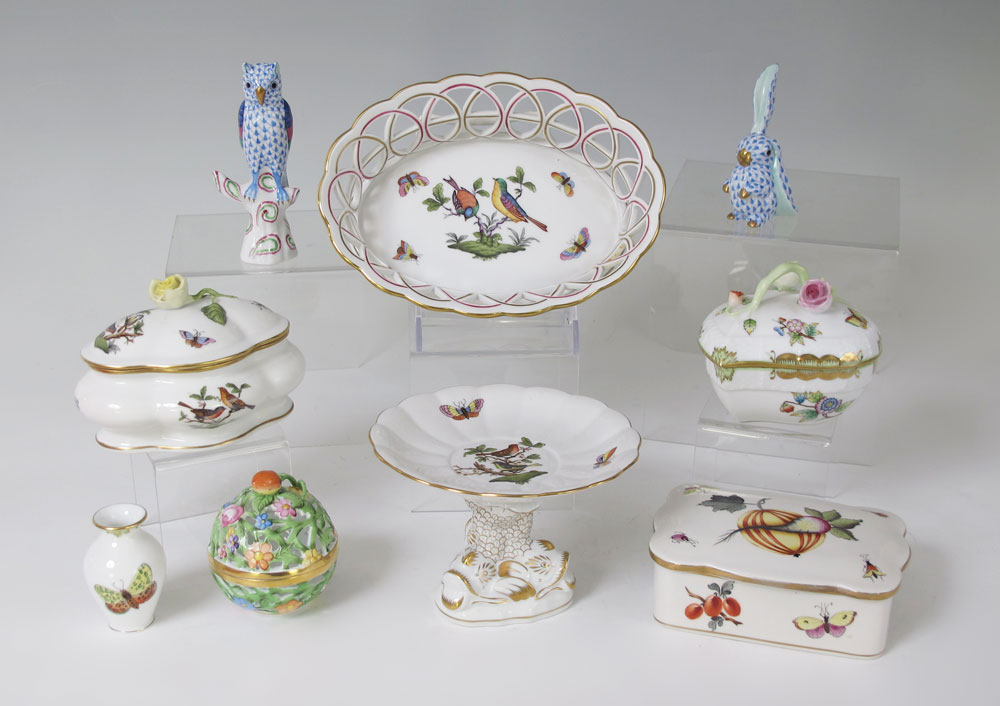 9 PIECE GROUP HEREND PORCELAINS: To