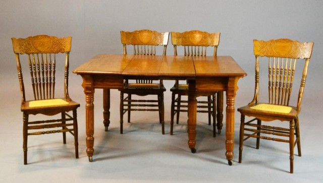 (9) Piece Oak Dining Room SetWith