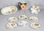 9 PIECES FLORAL PORCELAIN9 pie