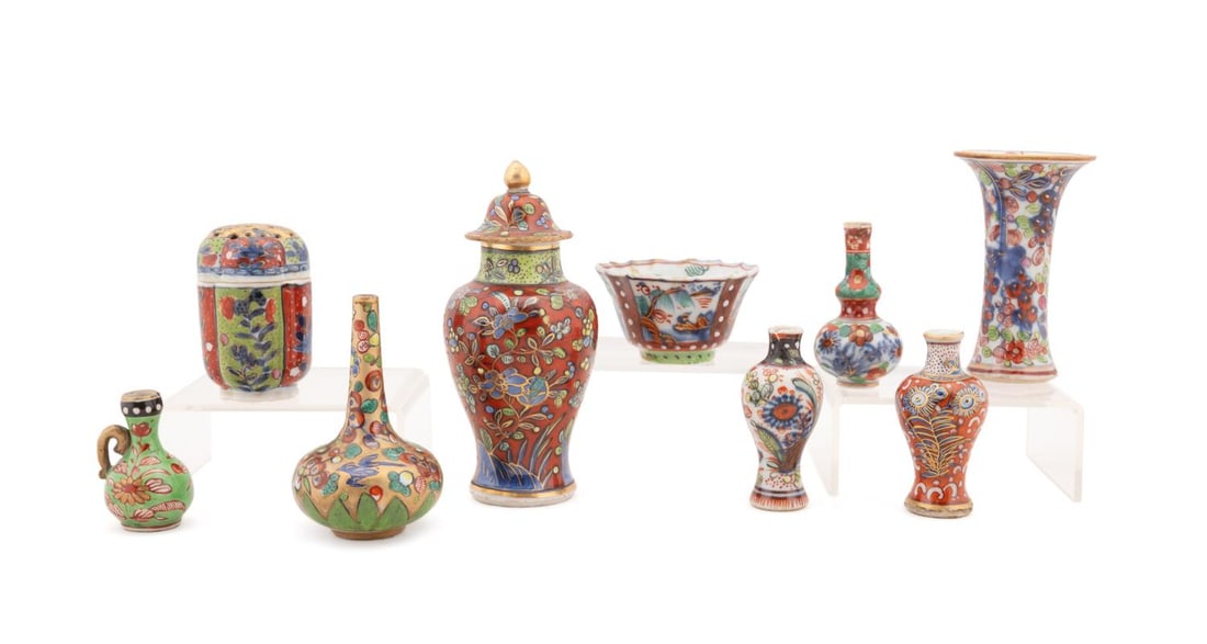 9 PIECES OF CHINESE MINIATURE