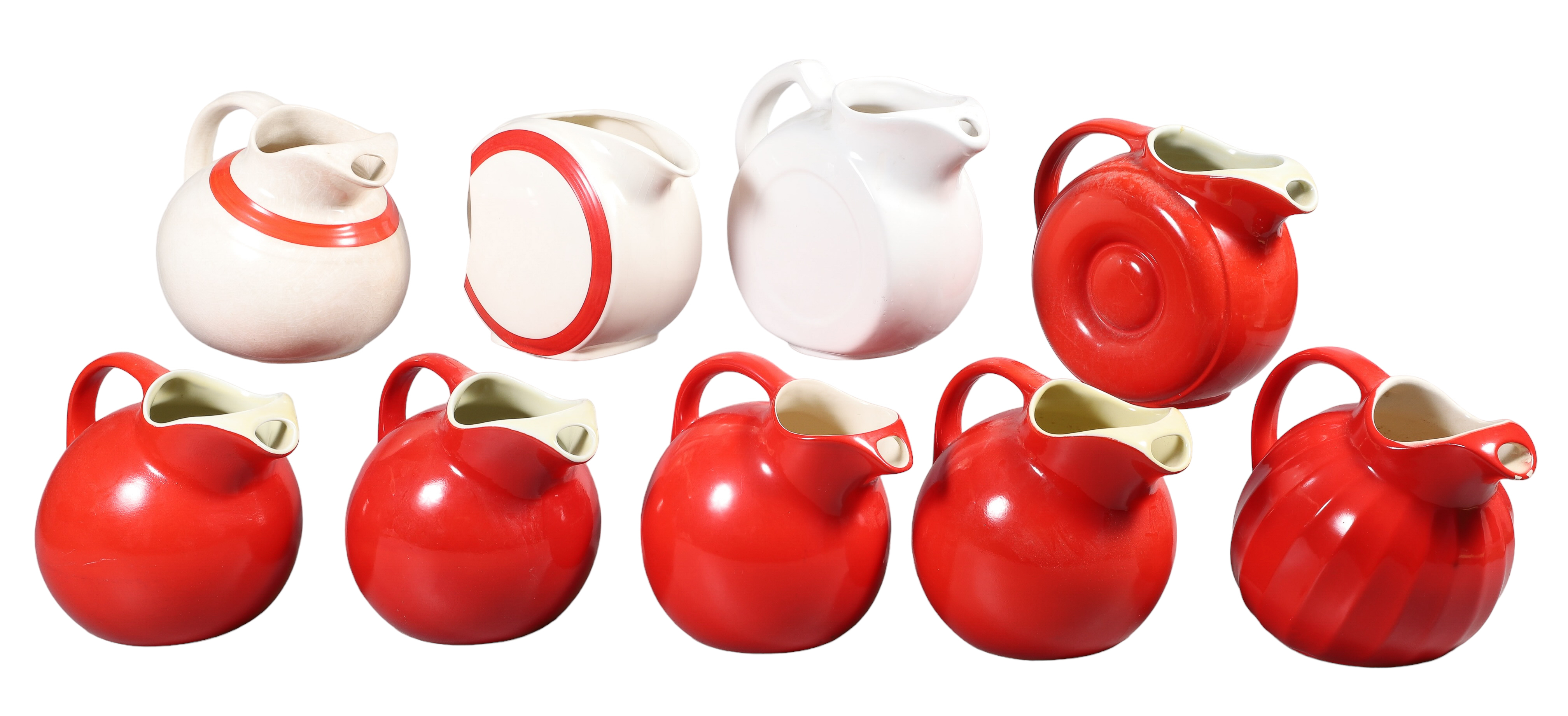 (9) Red and white pottery ball