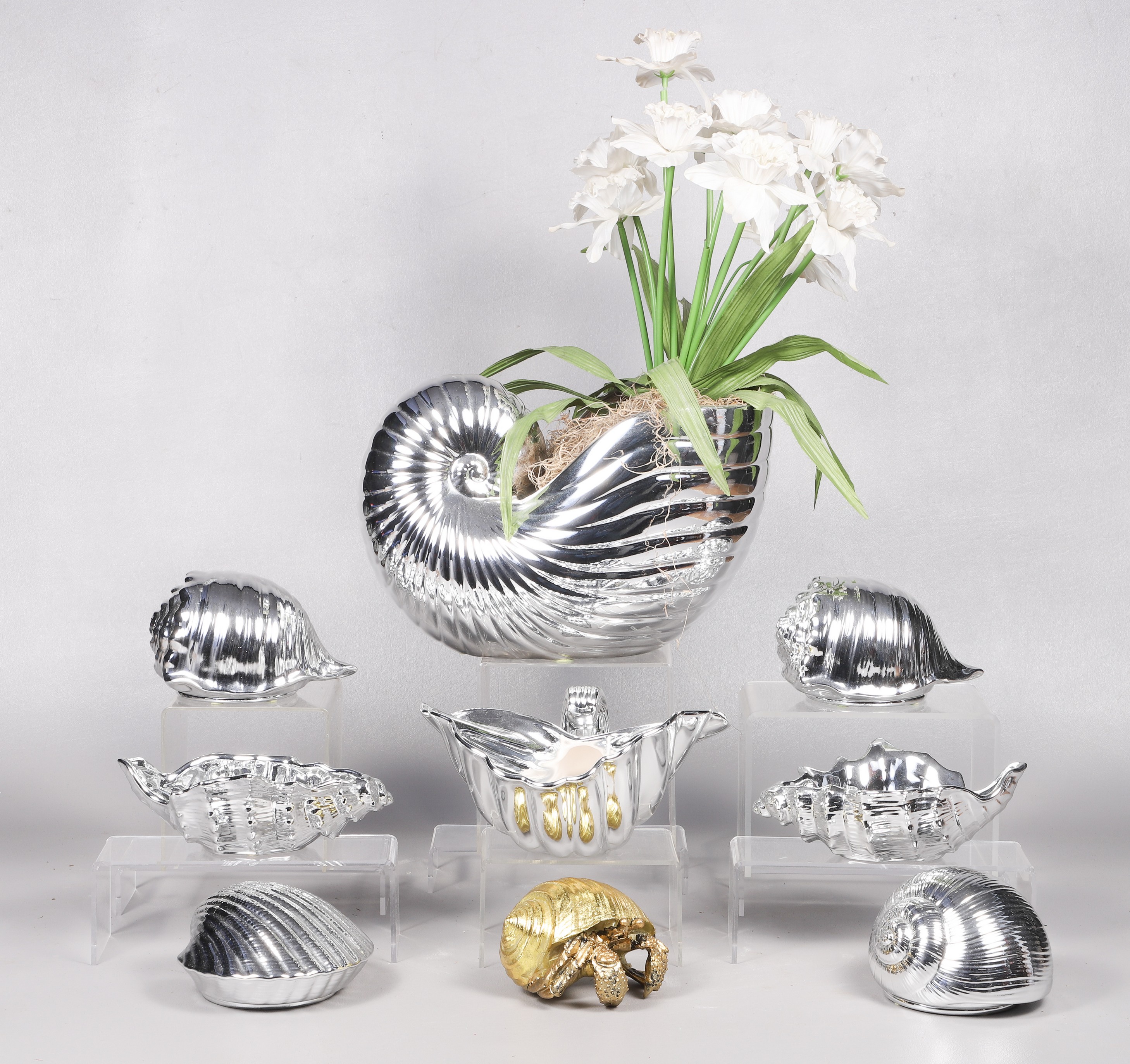(9) Silver & gold tone seashells,