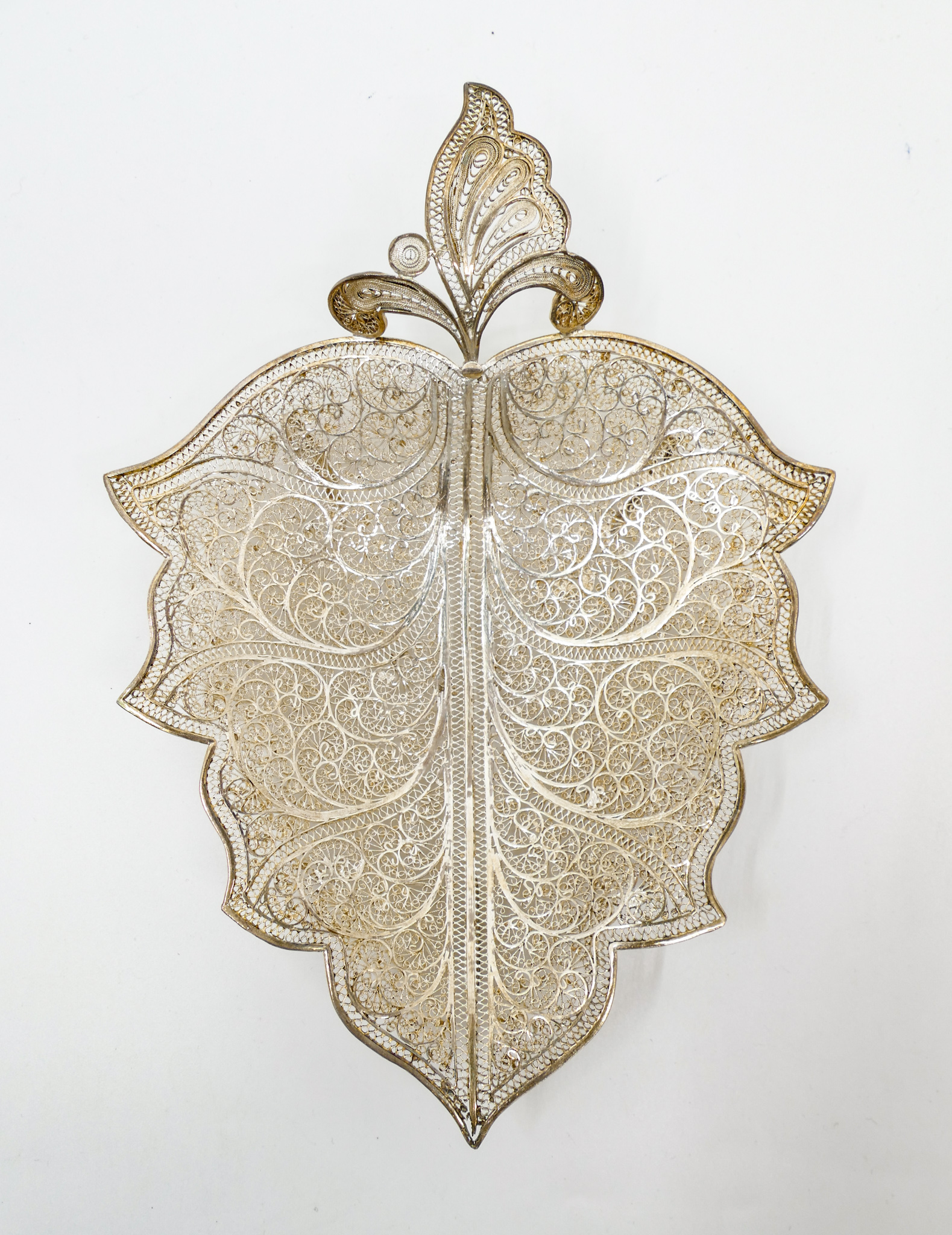 900 Silver Filigree Leaf Shaped