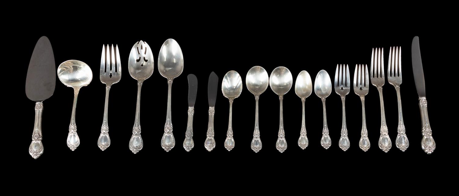 90PC ONEIDA 'STANTON HALL' STERLING