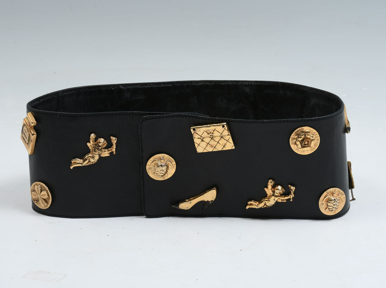 90S CHANEL GOLDTONE CLASSIC ICON