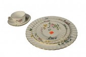 91 PIECE MINTON DAINTY SPRAYS
