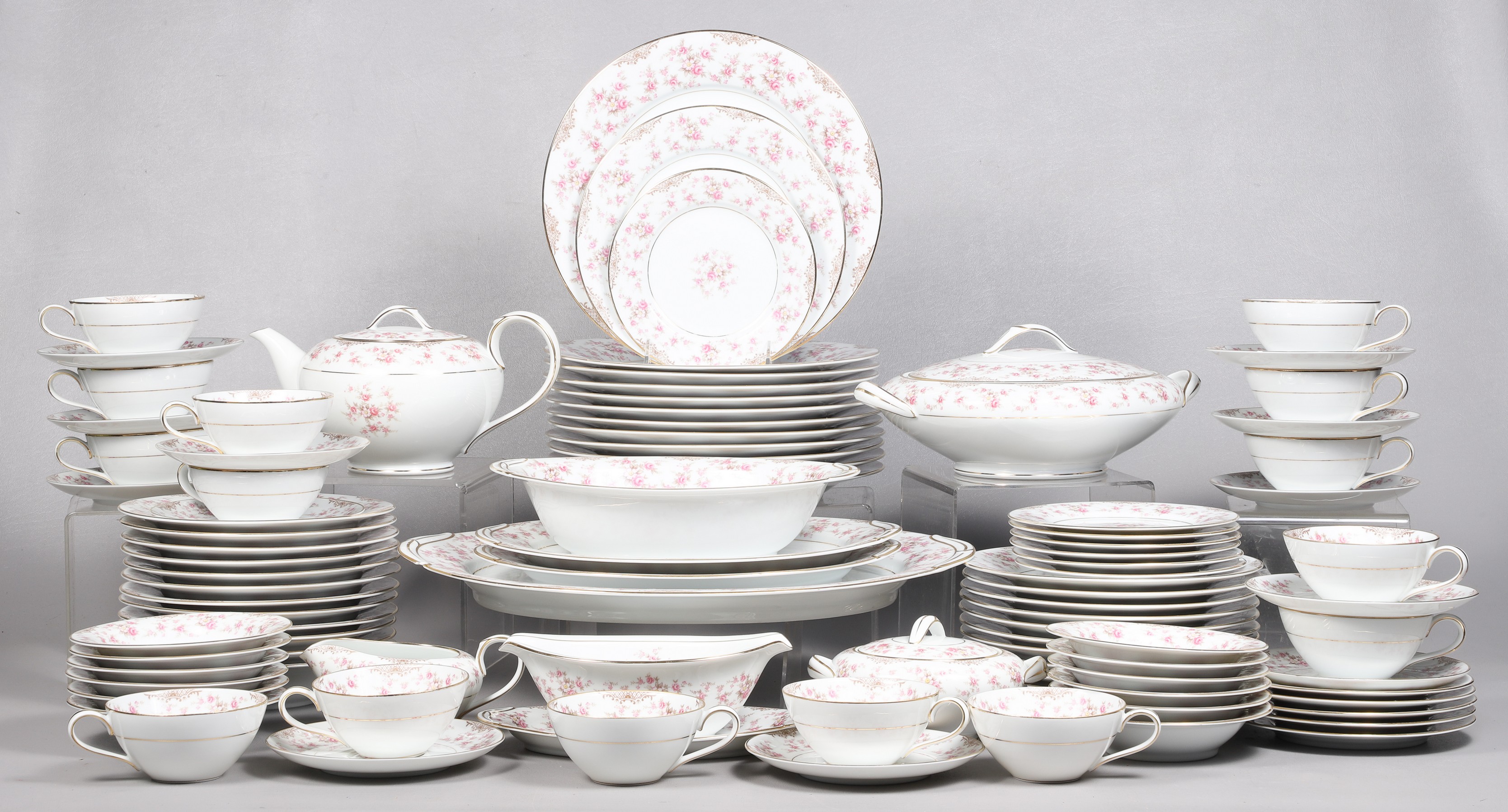(95) Pcs Noritake porcelain
