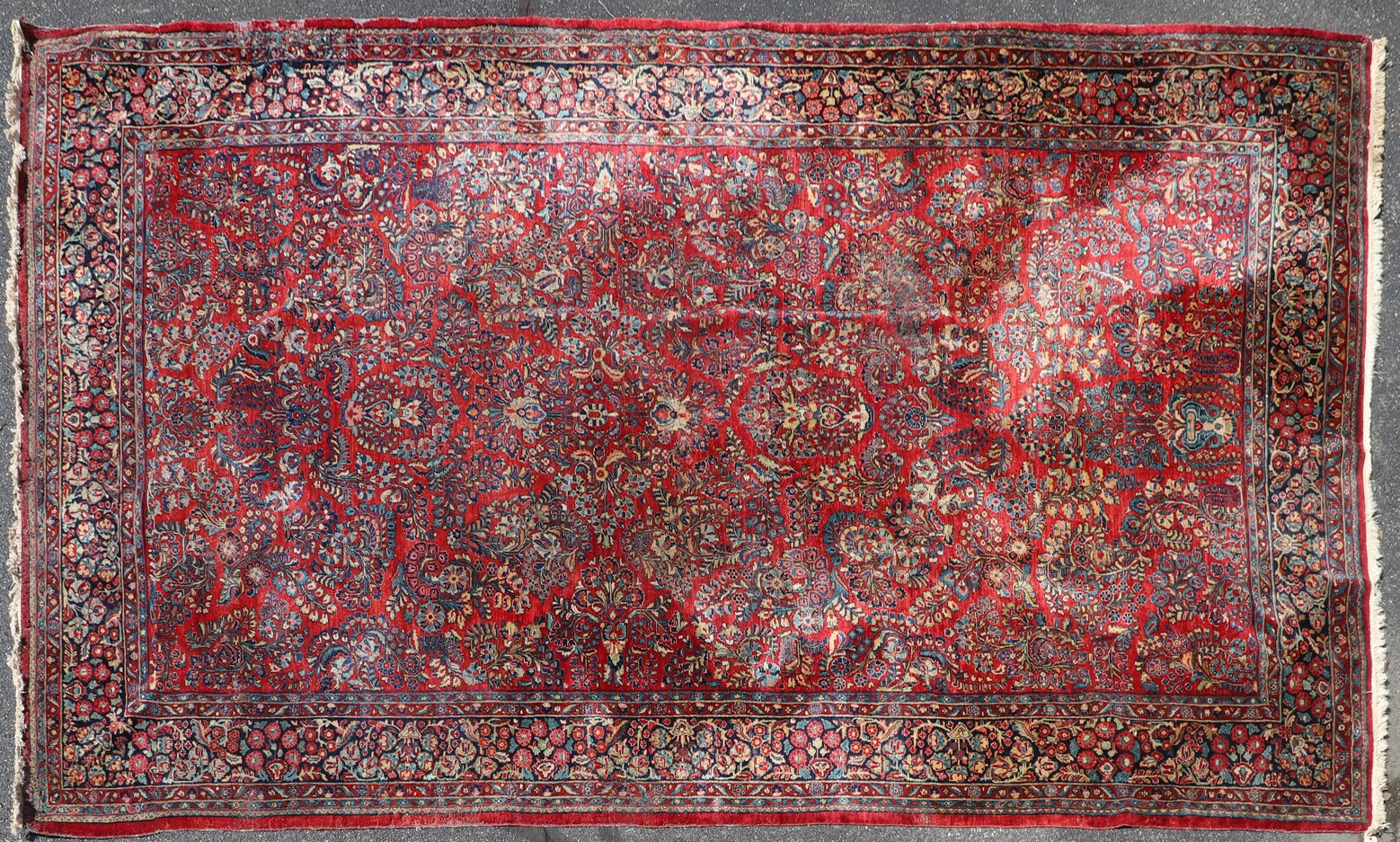9'9" X 18'11"Sarouk Carpet,