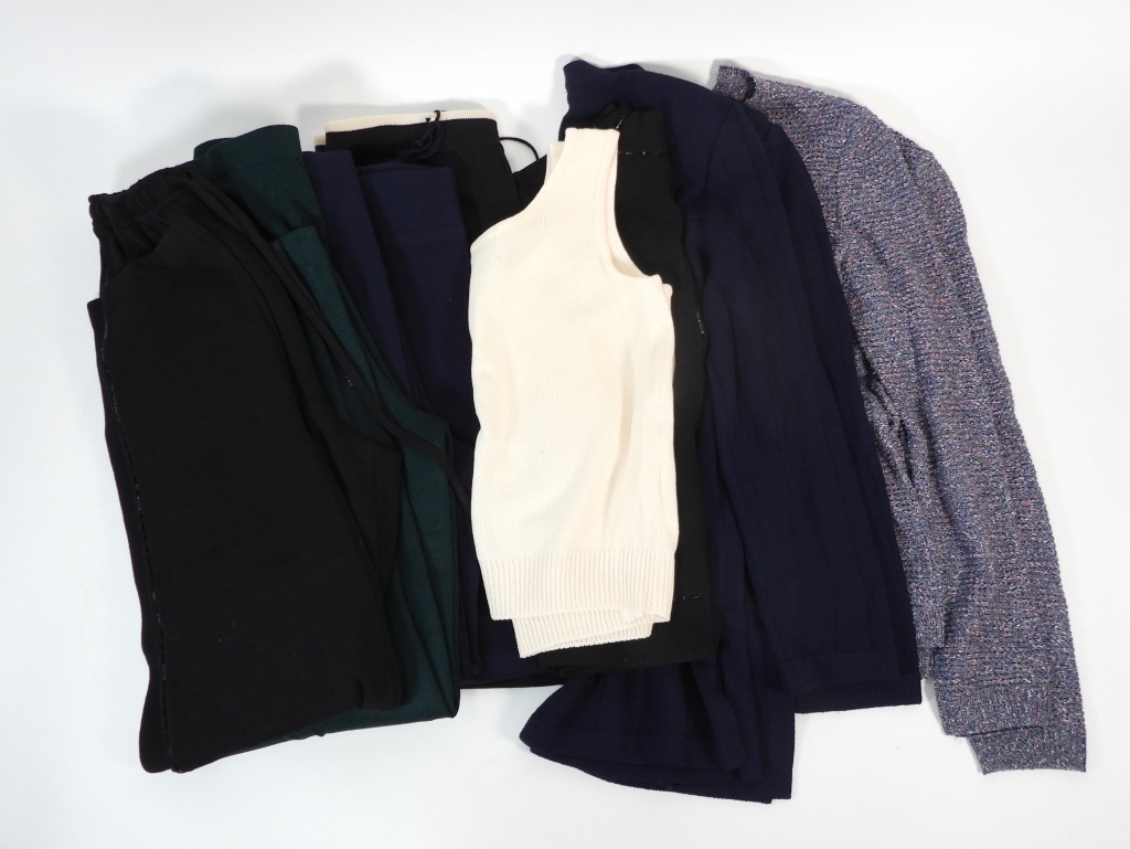 9PC ST. JOHN KNIT PANTS & TOP GROUP