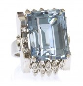 *A 10 Karat White Gold Simulat
