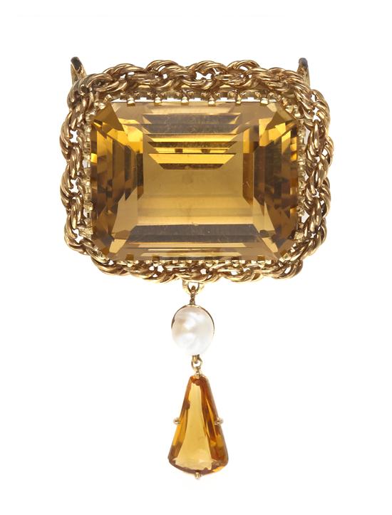 *A 14 Karat Yellow Gold Citrine and