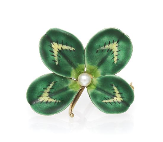 *A 14 Karat Yellow Gold Cultured