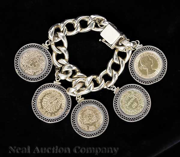 A 14 kt. Yellow Gold Curb Link