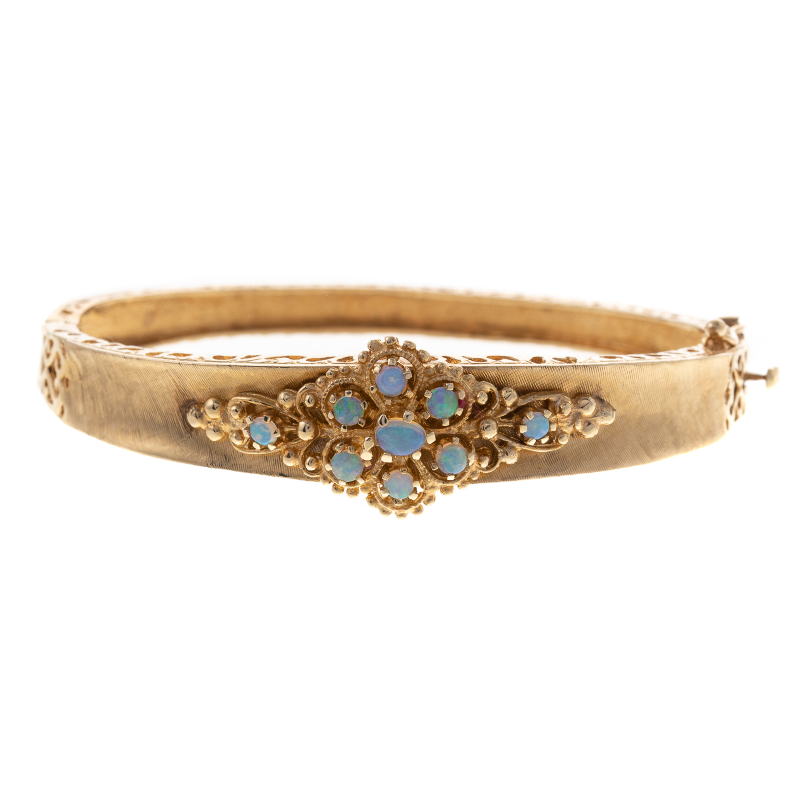 A 14K YELLOW GOLD VINTAGE OPAL