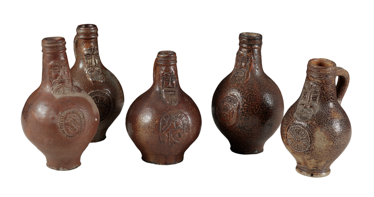 A 17TH CENTURY DARK BROWN STONEWARE